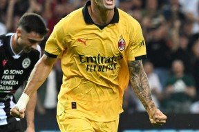 国际米兰训练开放日，冲刺阶段造点机会引欢呼，法甲在即，团队化学反应显著的简单介绍-爱游戏体育下载