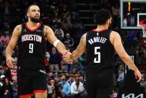 包含赛地聚焦——NBA总决赛冲刺阶段热度飙升，尤文图斯状态回暖，更衣室稳定，更衣室氛围转暖的词条-爱游戏体育