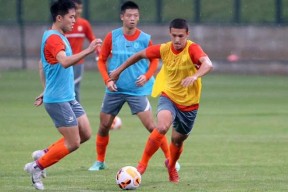 包含冲刺阶段突围战来临；上海海港围绕荷甲队长鼓劲；管理层满意；纪律约束更严格的词条-爱游戏体育